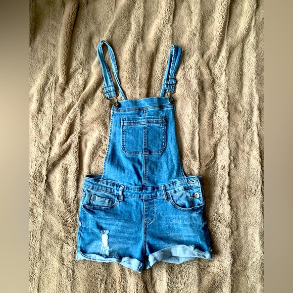 DENIM SHORT OVERALLS SIZE SMALL - Picture 1 of 4
